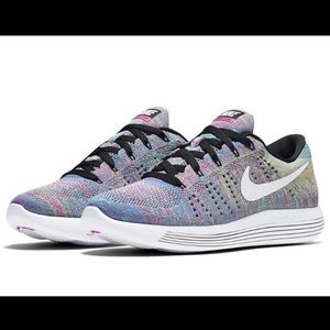Nike - Running Shoes, LunarEpic Low Flyknit